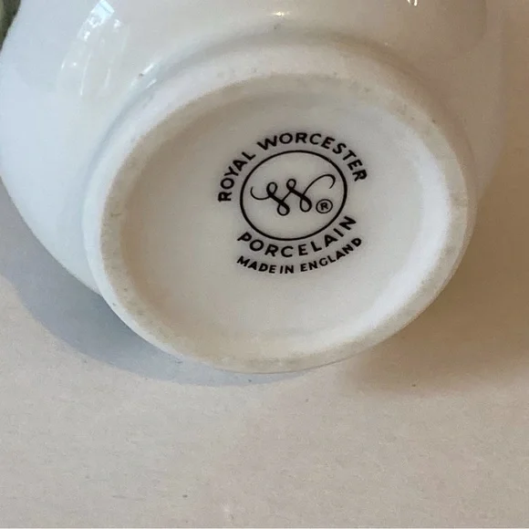 Royal Worcester Porcelain Egg Coddler, Vintage Egg Cooker, Egg Cup - Picture 3 of 8